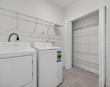 2444 Se 29th Drive - Photo Thumbnail 6