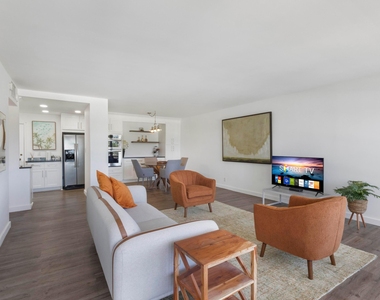 111 N Pompano Beach Boulevard - Photo Thumbnail 11