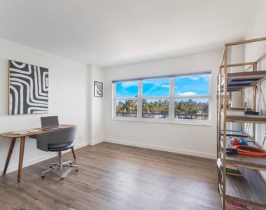 111 N Pompano Beach Boulevard - Photo Thumbnail 6