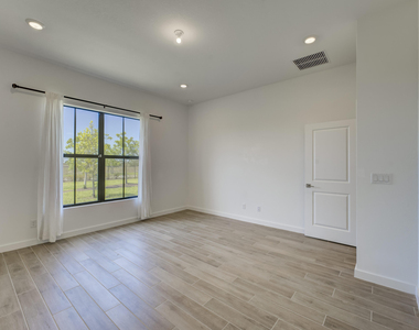 19708 Weathervane Way - Photo Thumbnail 16