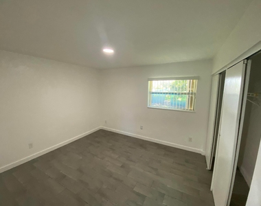 850 Sw 9th Avenue - Photo Thumbnail 6