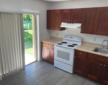 850 Sw 9th Avenue - Photo Thumbnail 1