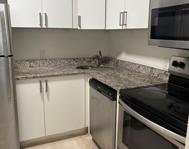600 Ne 46th Court - Photo Thumbnail 11