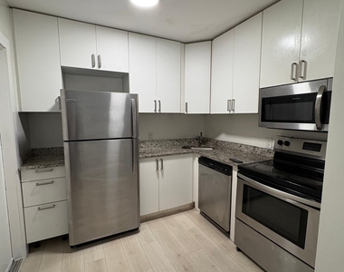 600 Ne 46th Court - Photo Thumbnail 4
