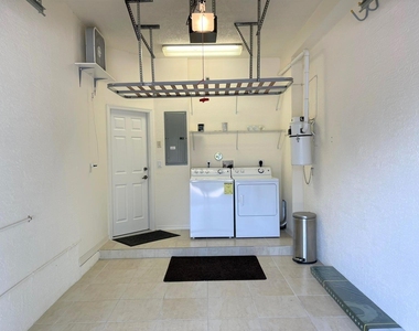 902 S Federal Highway - Photo Thumbnail 17