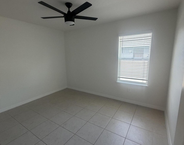 3250 Sw Cohutta Street - Photo Thumbnail 10