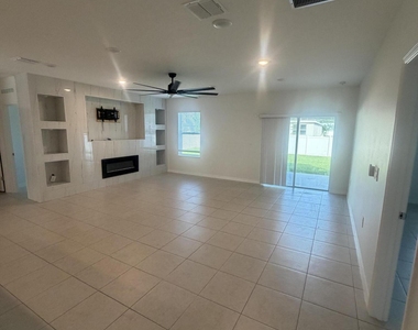 3250 Sw Cohutta Street - Photo Thumbnail 12
