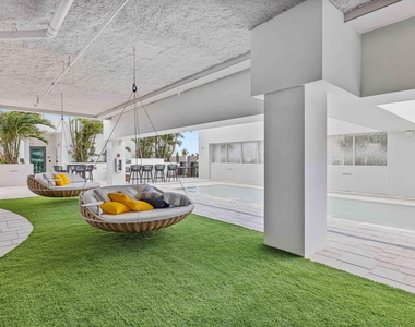 305 Briny Avenue - Photo Thumbnail 34