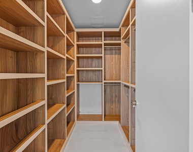 305 Briny Avenue - Photo Thumbnail 13