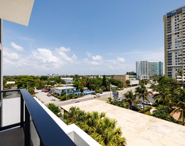305 Briny Avenue - Photo Thumbnail 24