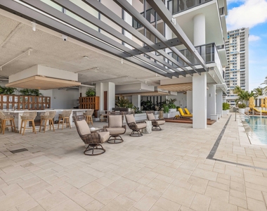 305 Briny Avenue - Photo Thumbnail 32