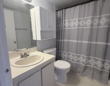 3725 Village Drive - Photo Thumbnail 4
