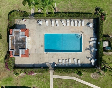 3725 Village Drive - Photo Thumbnail 13