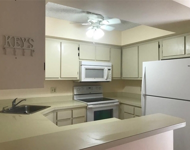 3725 Village Drive - Photo Thumbnail 6