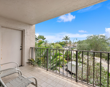 4900 N Ocean Boulevard - Photo Thumbnail 35