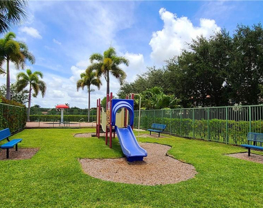 6705 Old Farm Trail - Photo Thumbnail 50
