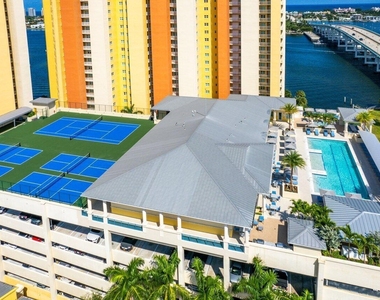 2640 Lake Shore Drive - Photo Thumbnail 36