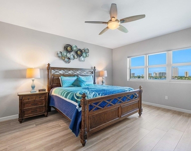 2640 Lake Shore Drive - Photo Thumbnail 22