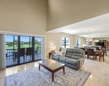 800 Greensward Court - Photo Thumbnail 6