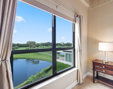 800 Greensward Court - Photo Thumbnail 14