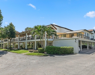 800 Greensward Court - Photo Thumbnail 21