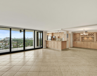 1901 N Ocean Boulevard - Photo Thumbnail 5