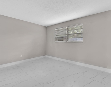 626 Sw 14th Avenue - Photo Thumbnail 13