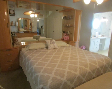 160 Nw 53rd Street - Photo Thumbnail 21