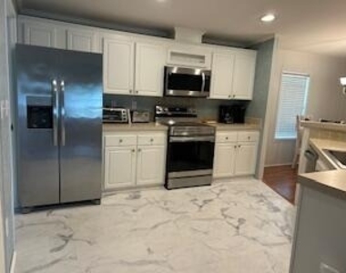 160 Nw 53rd Street - Photo Thumbnail 16