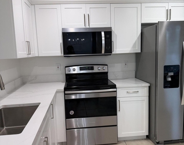 9646 Ohio Place - Photo Thumbnail 3