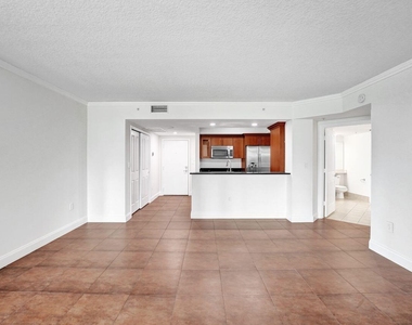 401 Sw 4th Avenue - Photo Thumbnail 8
