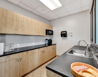 401 Sw 4th Avenue - Photo Thumbnail 23