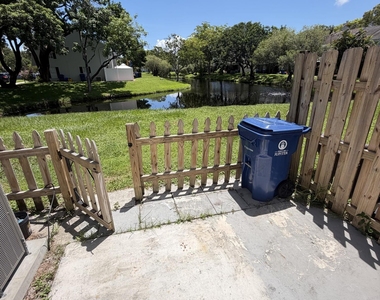 317 Georgian Park Drive - Photo Thumbnail 12
