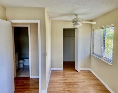 428 Pine Glen Lane - Photo Thumbnail 14
