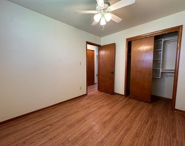 500 Stinson Street - Photo Thumbnail 10