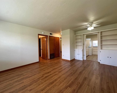 500 Stinson Street - Photo Thumbnail 2