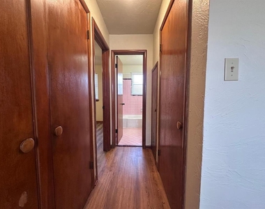 500 Stinson Street - Photo Thumbnail 10