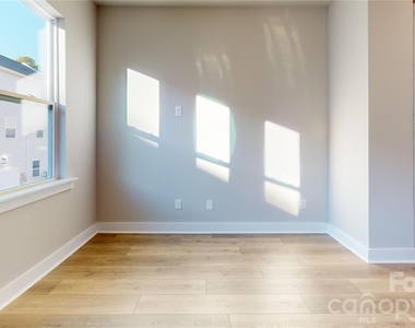 4122 Salient Street - Photo Thumbnail 5