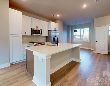 4122 Salient Street - Photo Thumbnail 7