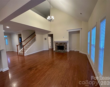 14810 Provence Lane - Photo Thumbnail 2