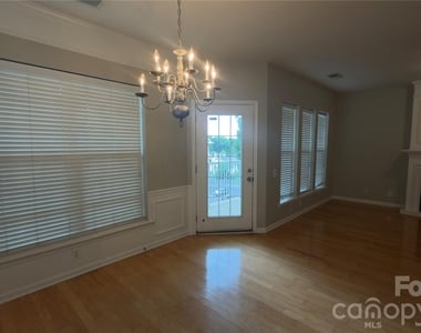 3282 Margellina Drive - Photo Thumbnail 3