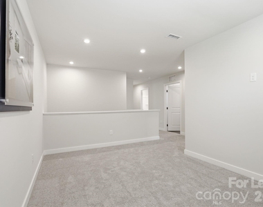 862 Heathway Drive - Photo Thumbnail 17