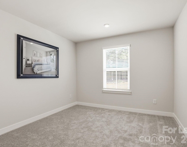 862 Heathway Drive - Photo Thumbnail 18