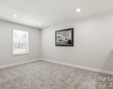 862 Heathway Drive - Photo Thumbnail 16
