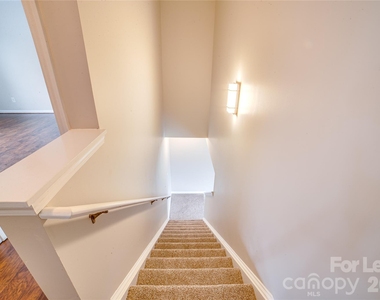 2035 Speedwell Court - Photo Thumbnail 33