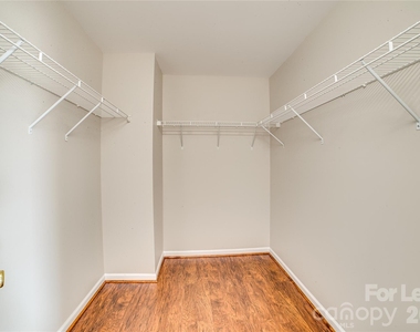 2035 Speedwell Court - Photo Thumbnail 27