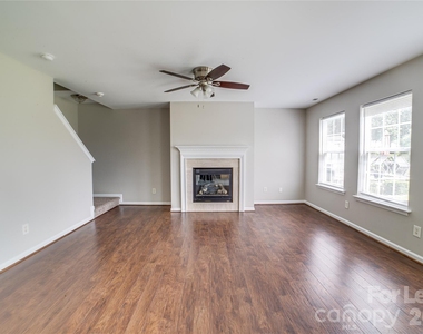 2035 Speedwell Court - Photo Thumbnail 4