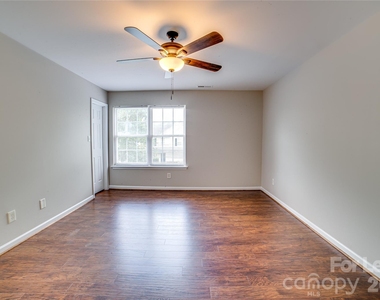 2035 Speedwell Court - Photo Thumbnail 31