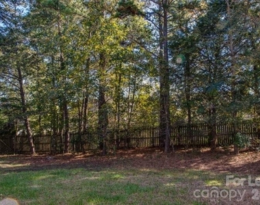 6434 Gatesville Lane - Photo Thumbnail 33