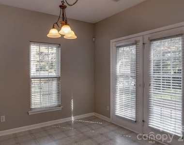 6434 Gatesville Lane - Photo Thumbnail 6